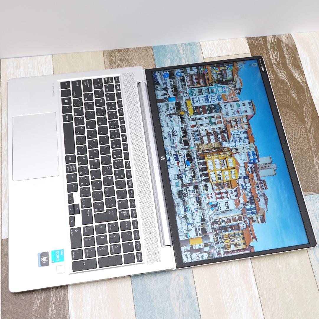 超高速ＳＳＤ２５６ＧＢ搭載✨極美品の東京生産✨１０コア１２スレの１２世代コアｉ５