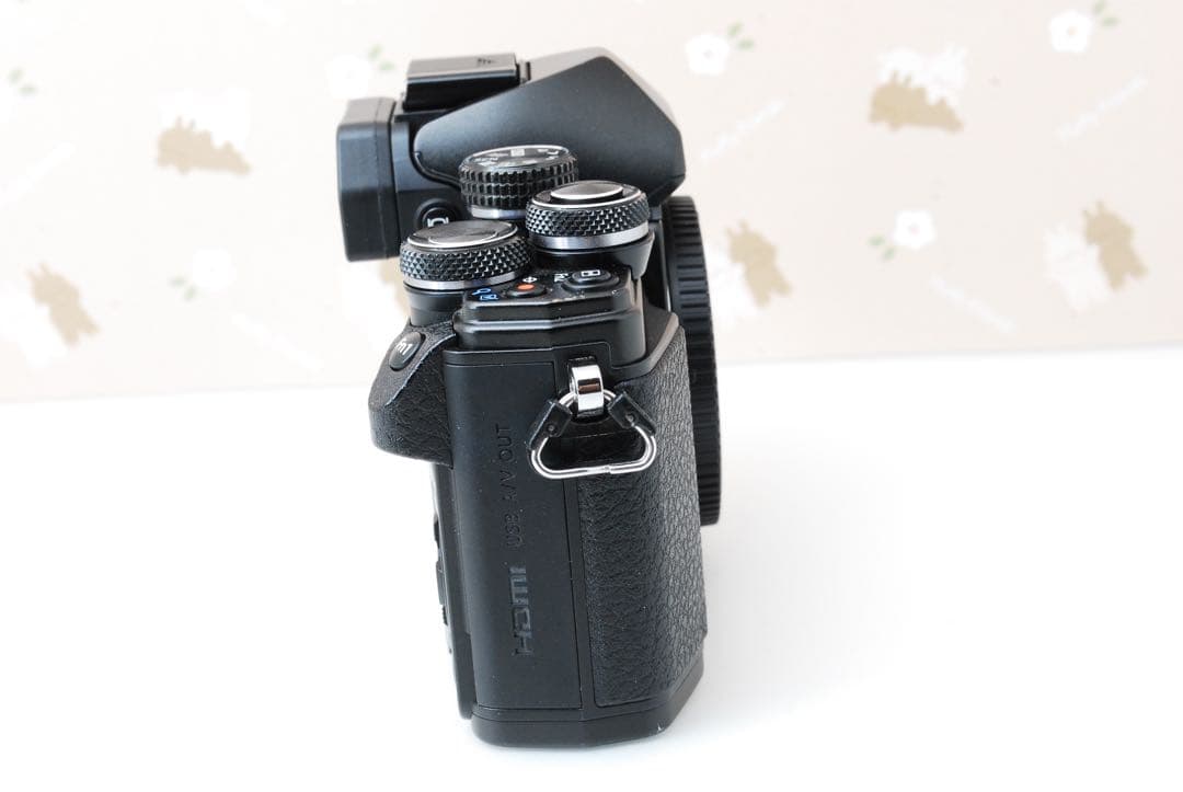 美品❤️Wi-Fi❤️ショット極少❤️オリンパス OM-D E-M10 MarkII❤
