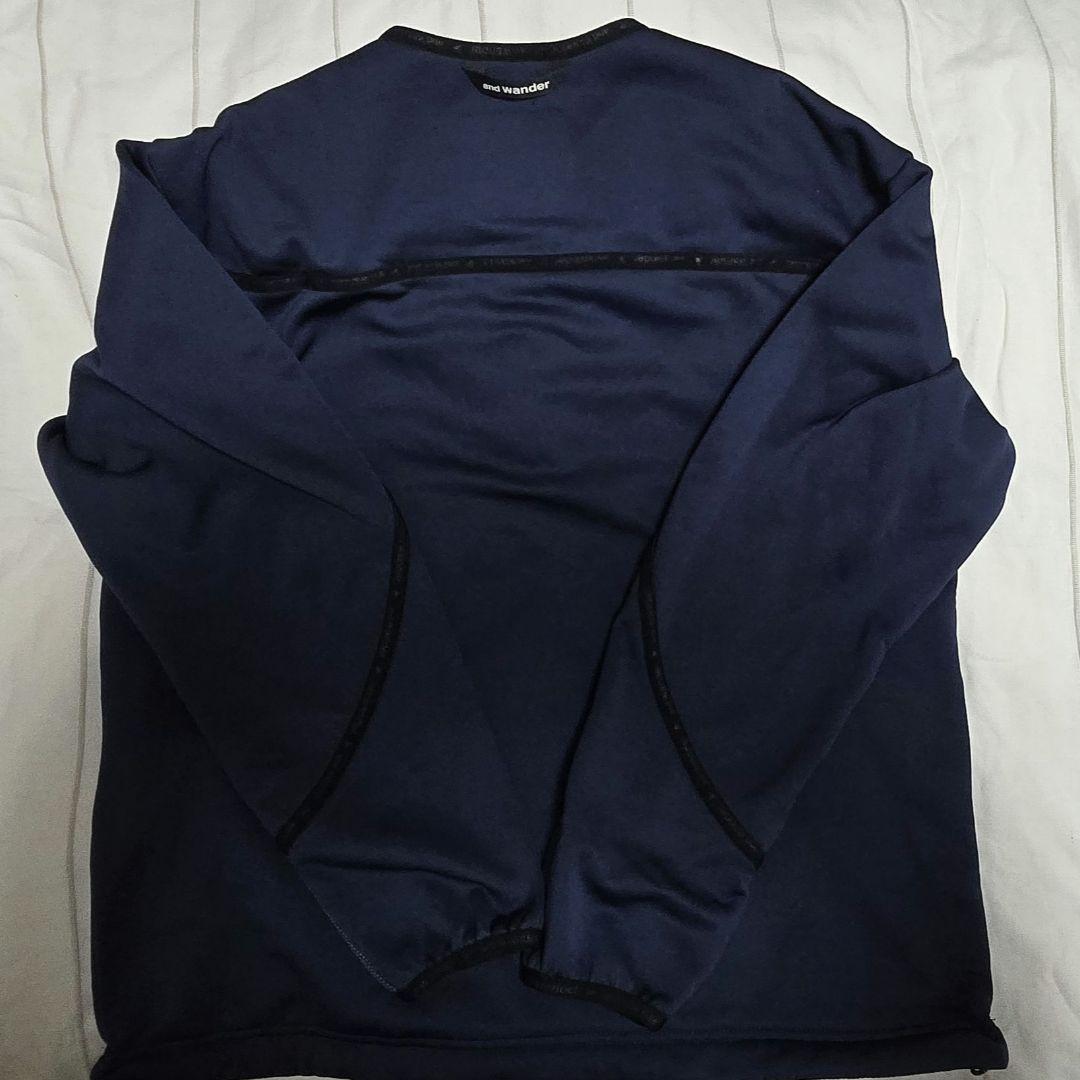 アンドワンダー and wander ライトフリースプルオーバー