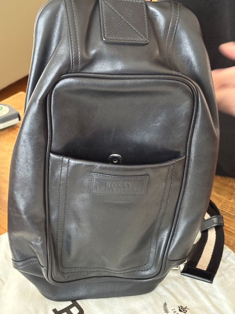 BALLY バリー レザー ボディバッグ／スリングバッグ ブラック 保存袋付き