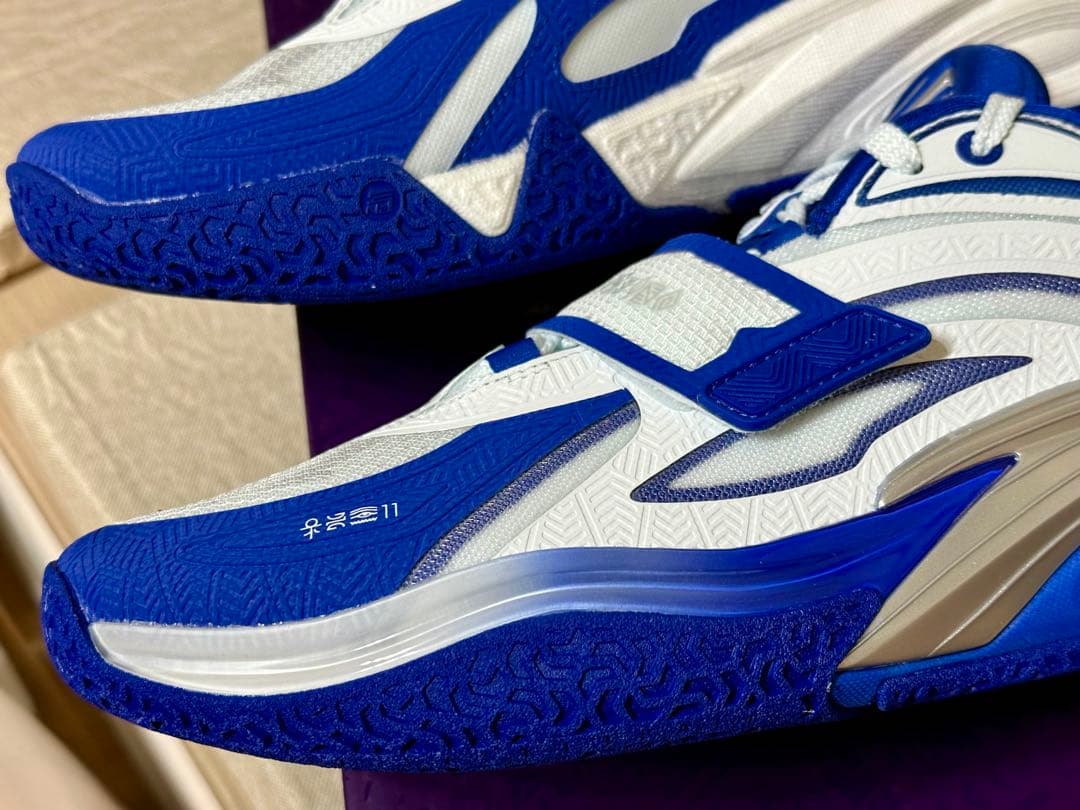 新品28.5cm ANTA KYRIE KAI1 カイリー Unvi. Duke