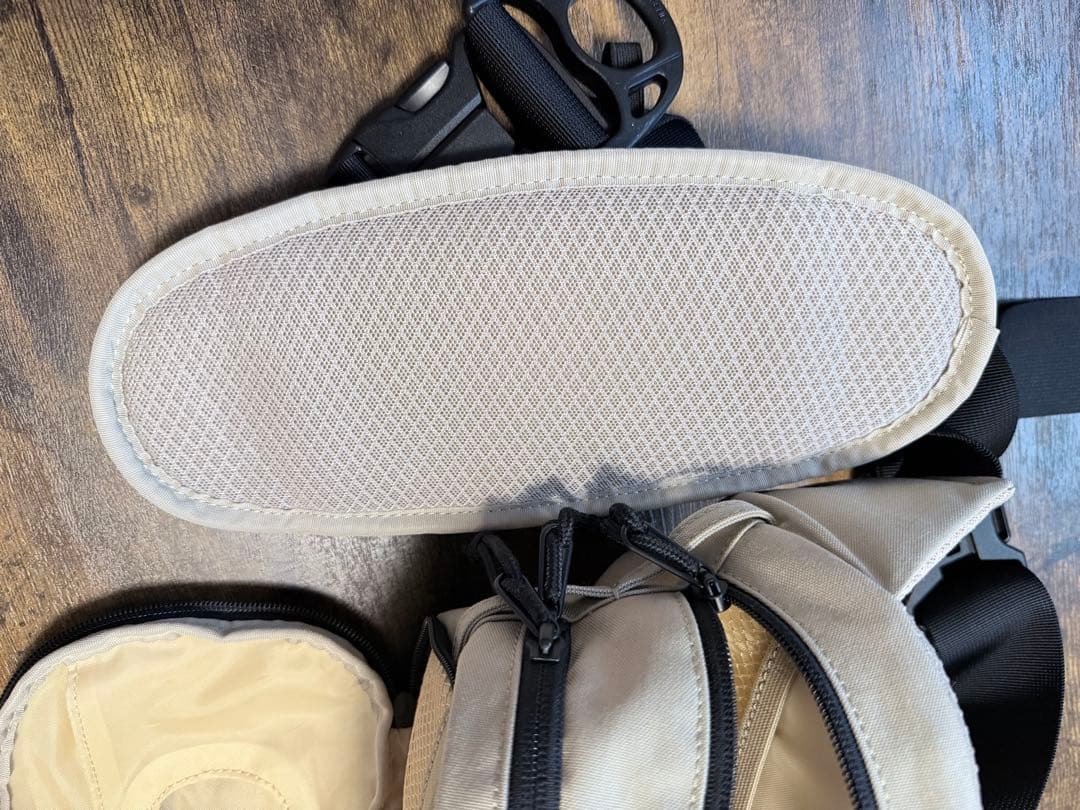 Hugoo Dual Hip Seat（ベージュ） ハグーヒップシート