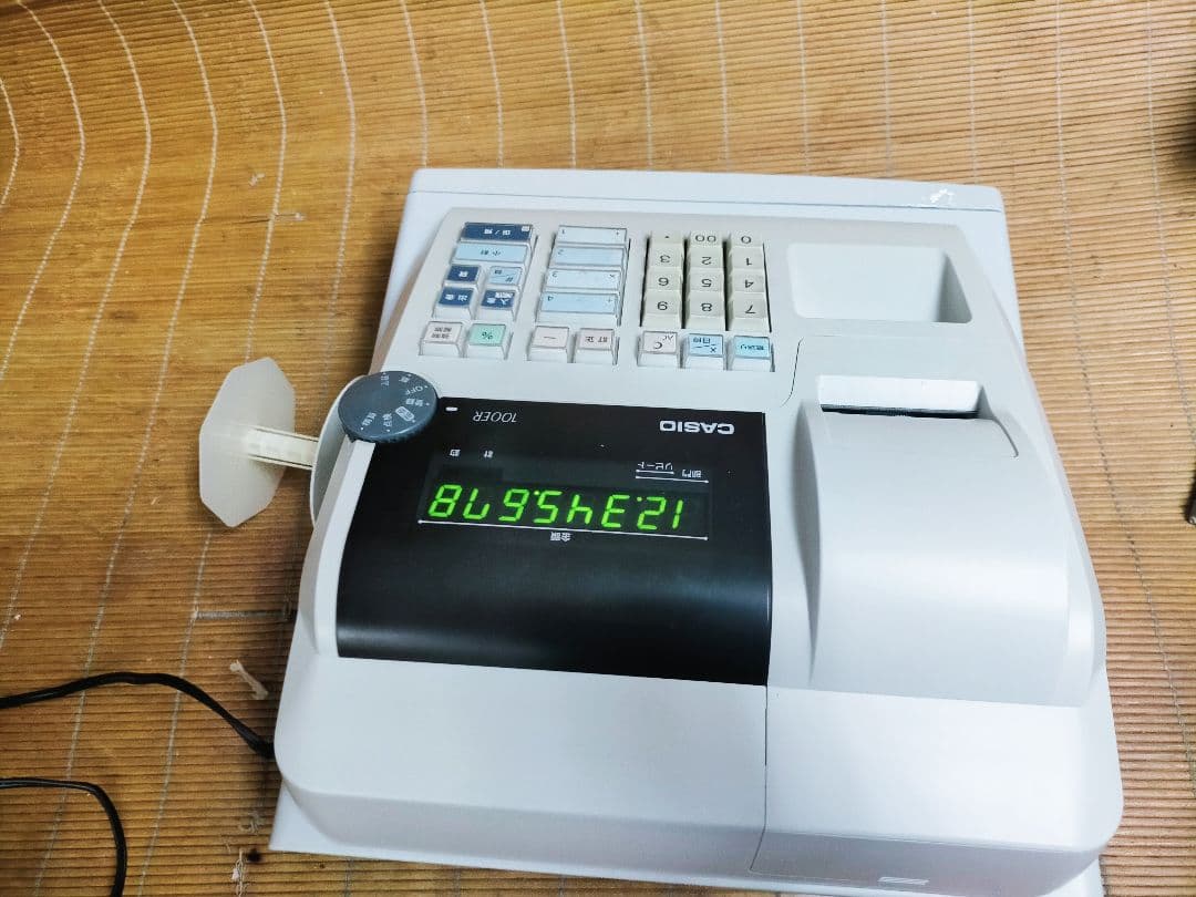 カシオレジスター　100ER　簡単便利特殊　送料込　615000