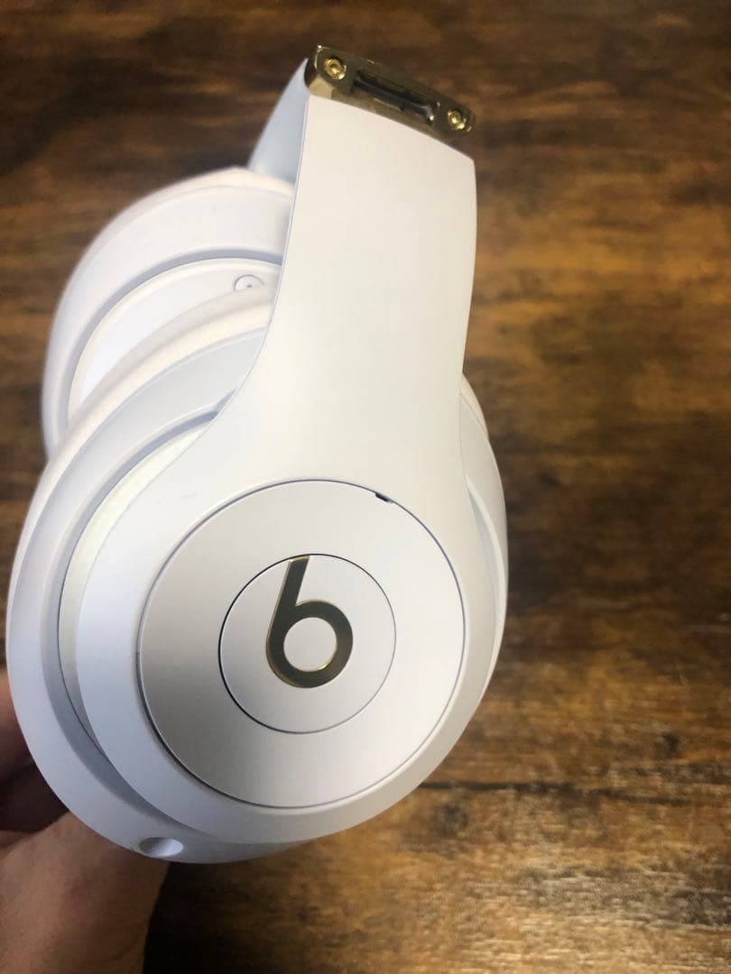 2日間限定 beats sstudio3 wireless white ホワイト