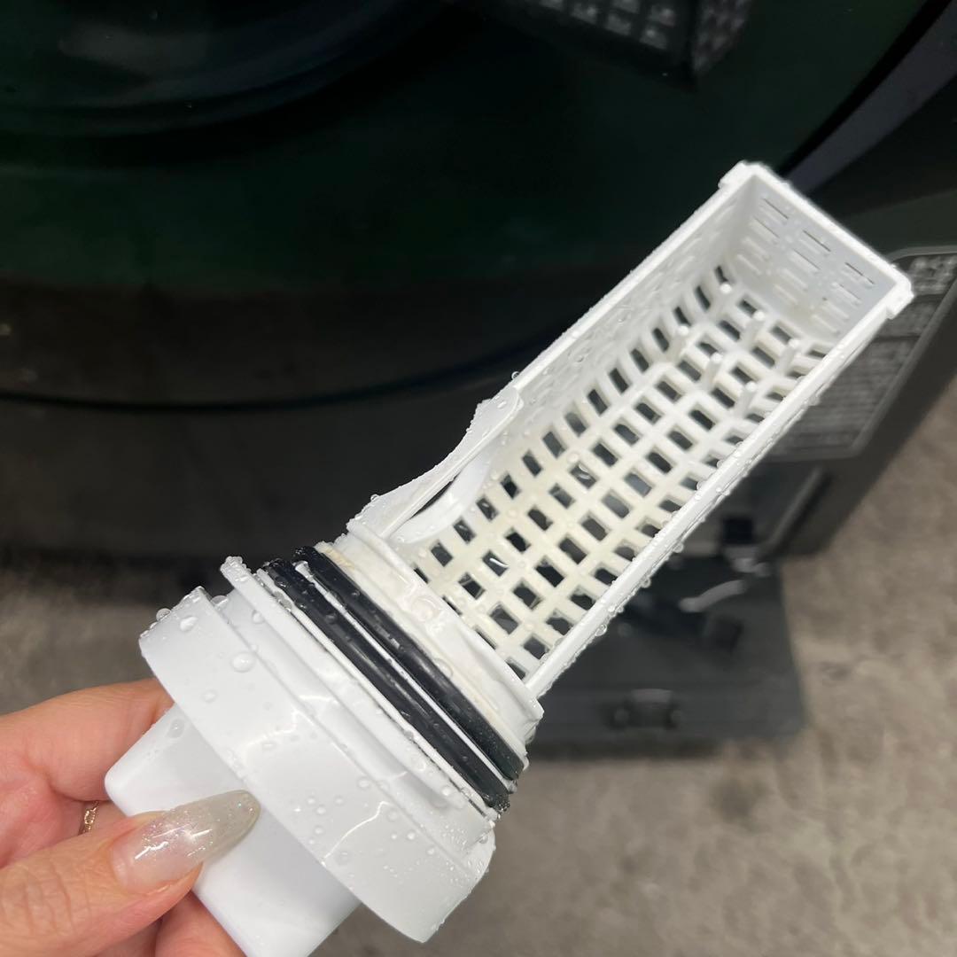 4⭕️ドラム式洗濯機　23年　乾燥　8キロ　黒　綺麗　安い　アイリス　設置無料