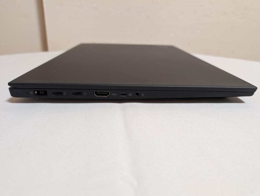 ThinkPad P1 Gen2 i7/32GB/1TB/4K/15.6インチ