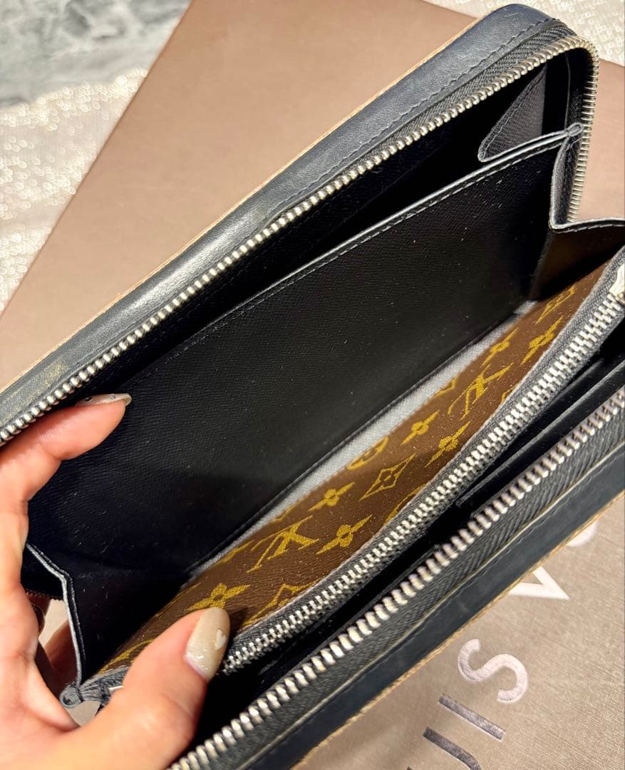 ルイヴィトン モノグラム マカサー ジッピーXL 長財布 クラッチバッグ