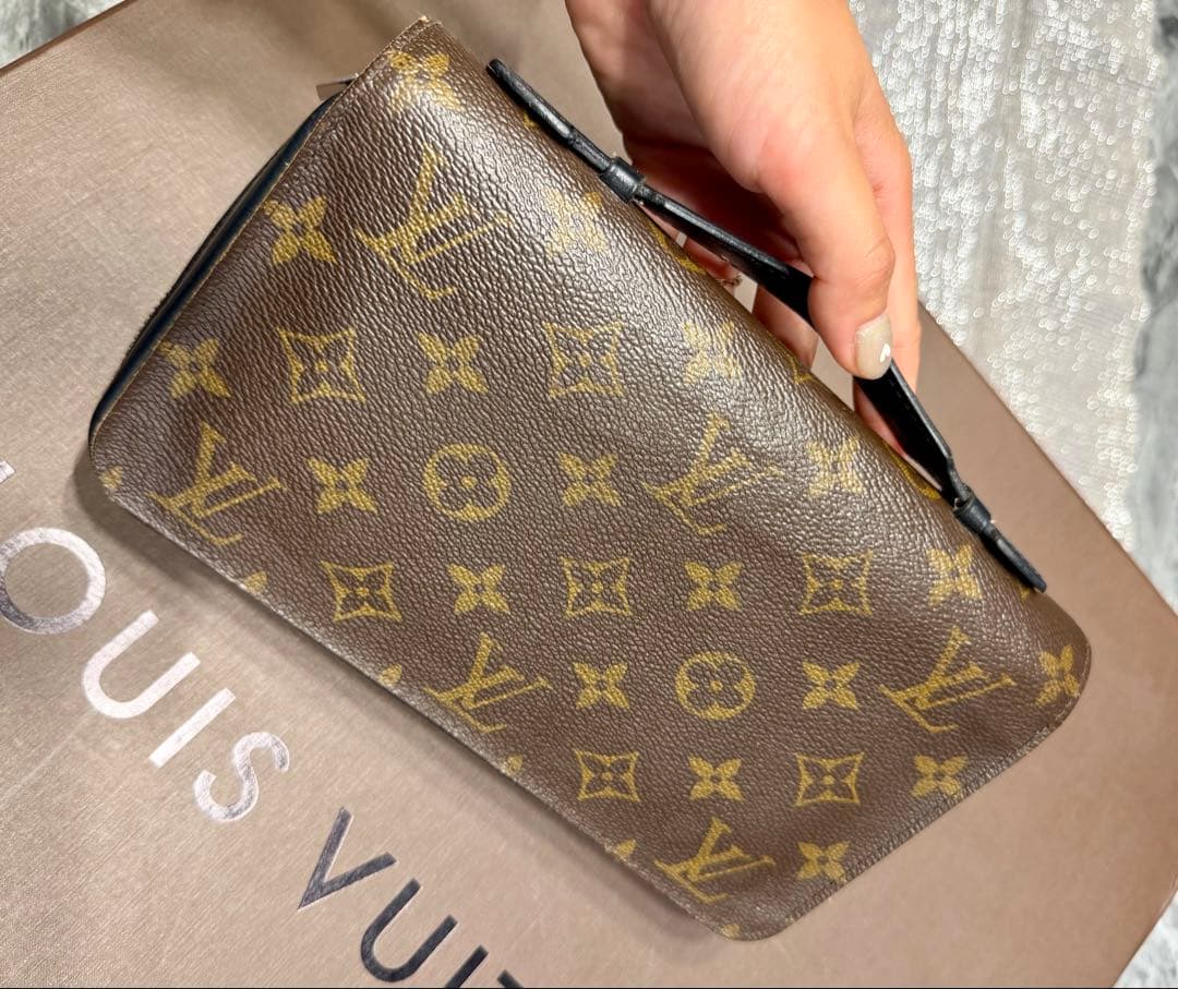 ルイヴィトン モノグラム マカサー ジッピーXL 長財布 クラッチバッグ
