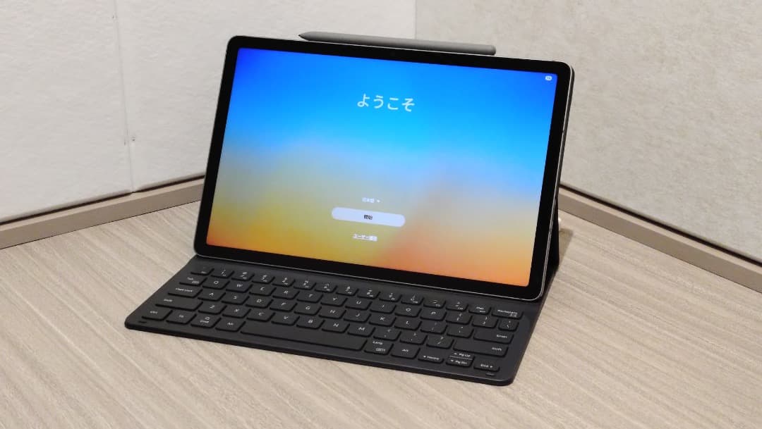【美品】Galaxy Tab S9 FE本体 + 純正キーボード + S Pen