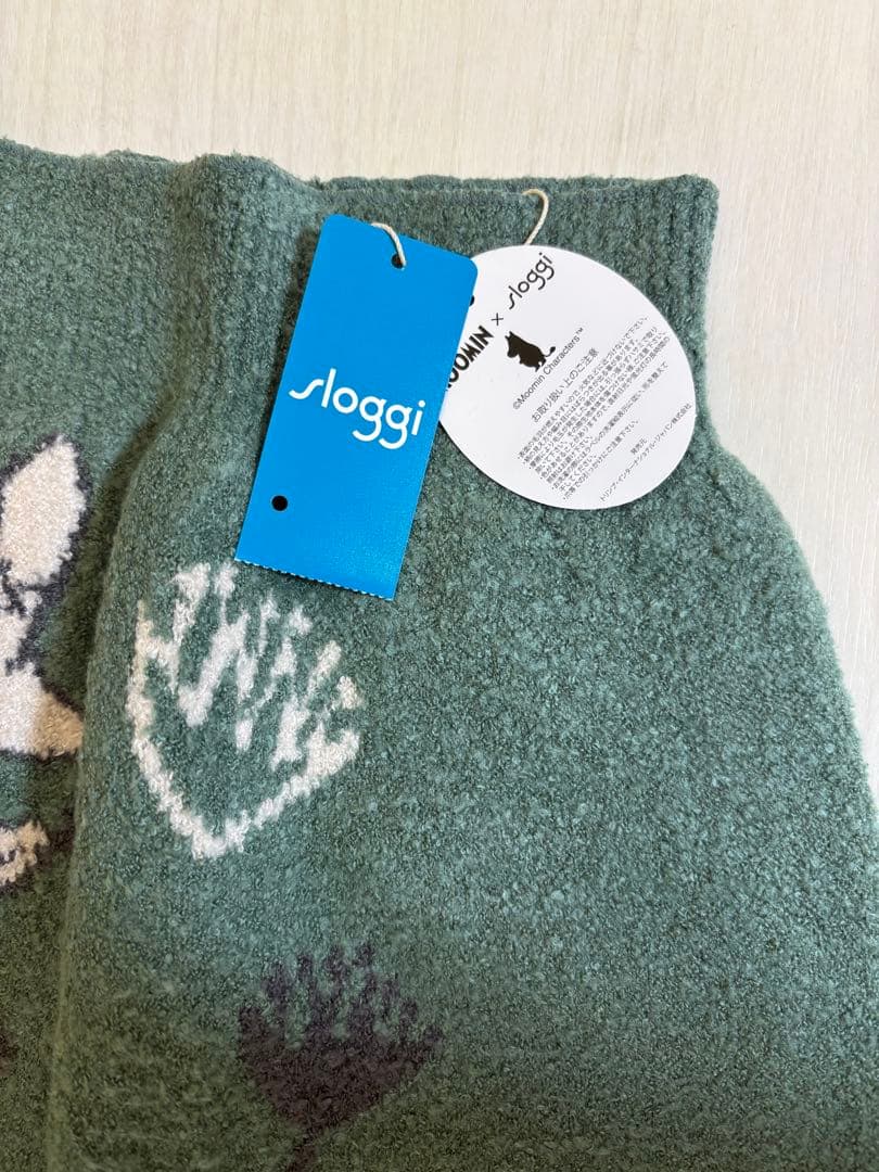 ムーミン　トリンプ　スロギー　インナートップとニットパンツ