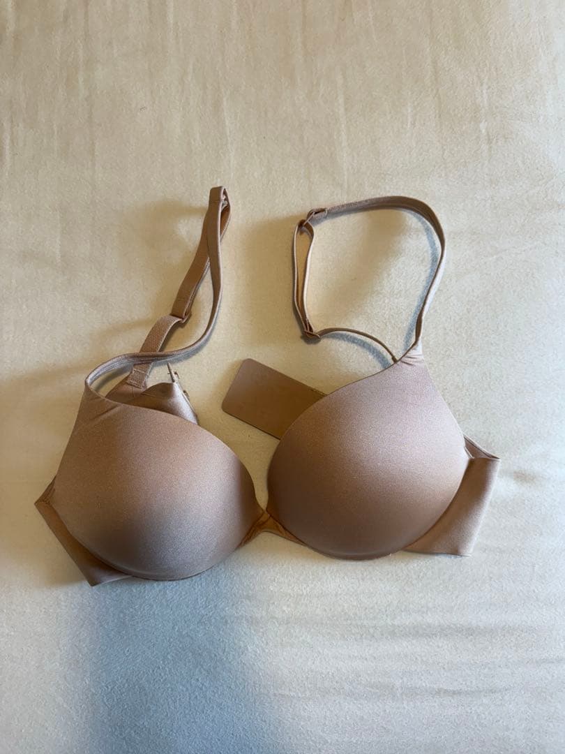 下着・アンダーウェア SKIMS Teardrop Push-Up Bra 30B