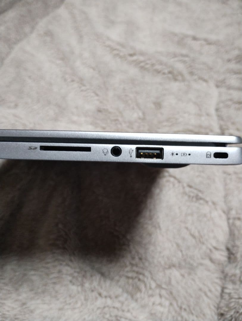 た*り様 Acer ノートパソコン N17W6　sf114