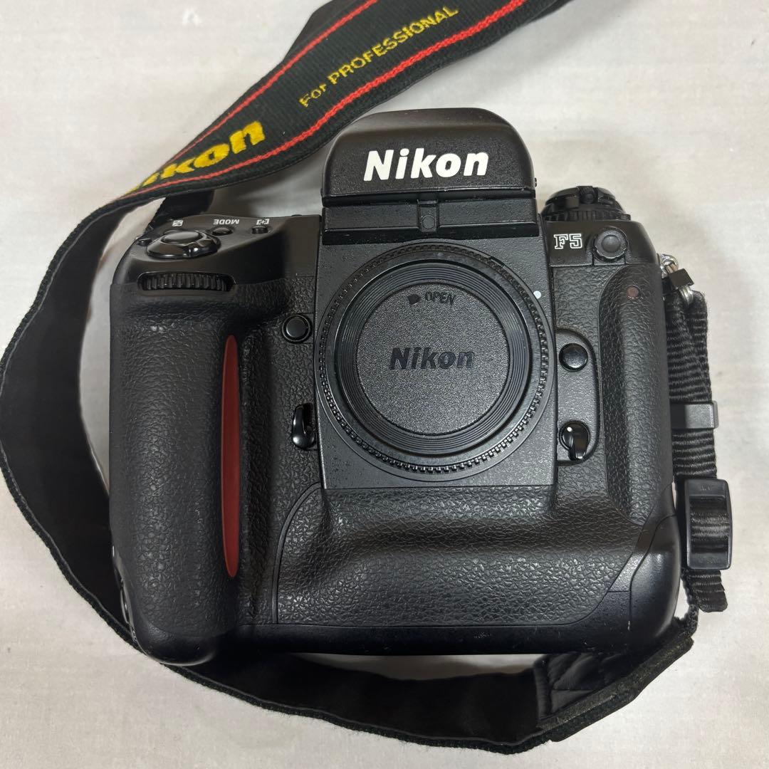 Nikon F5 一眼レフカメラ　ニコン