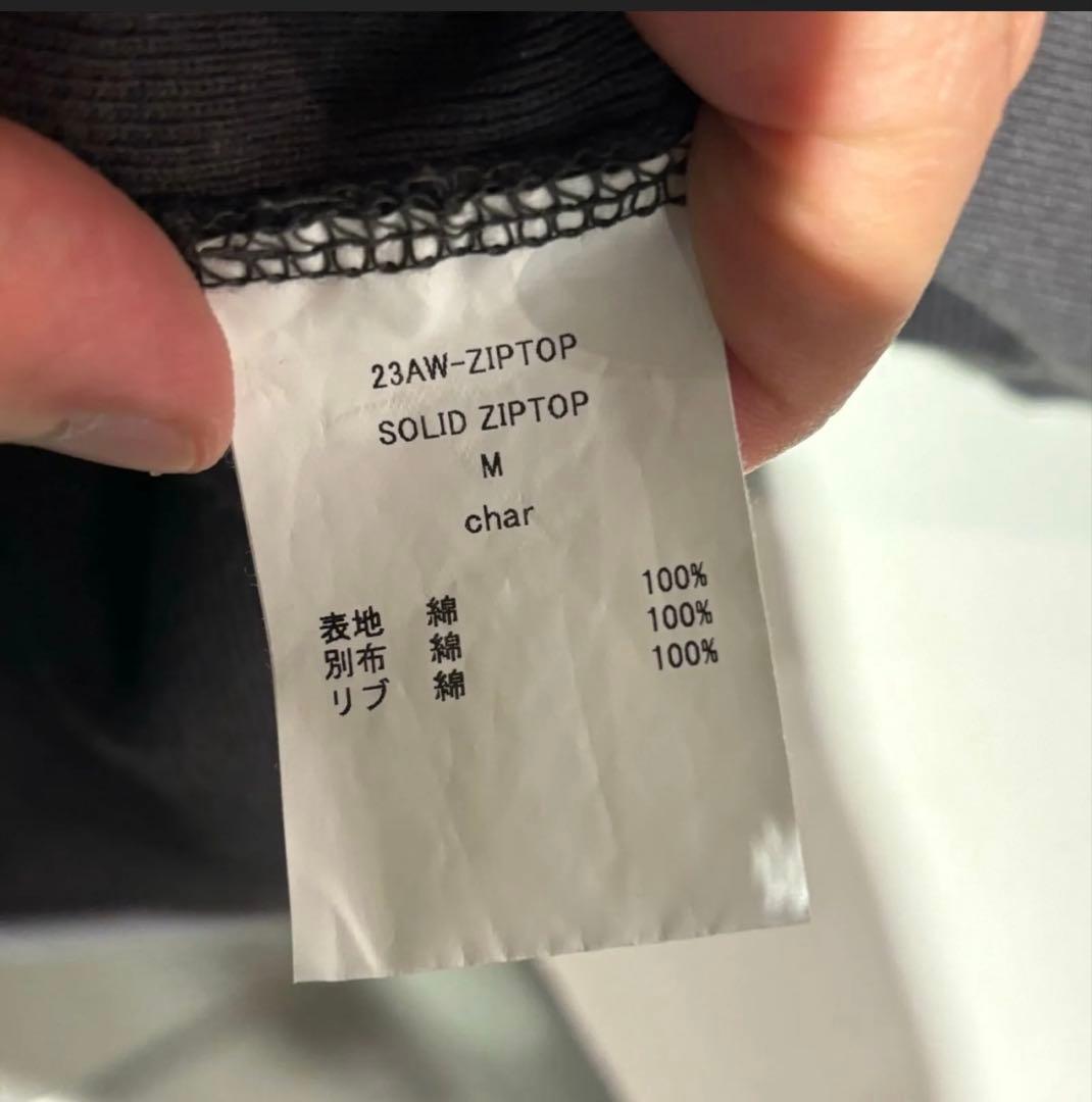 jianye ジェンイェ23aw solid zip top チャコール