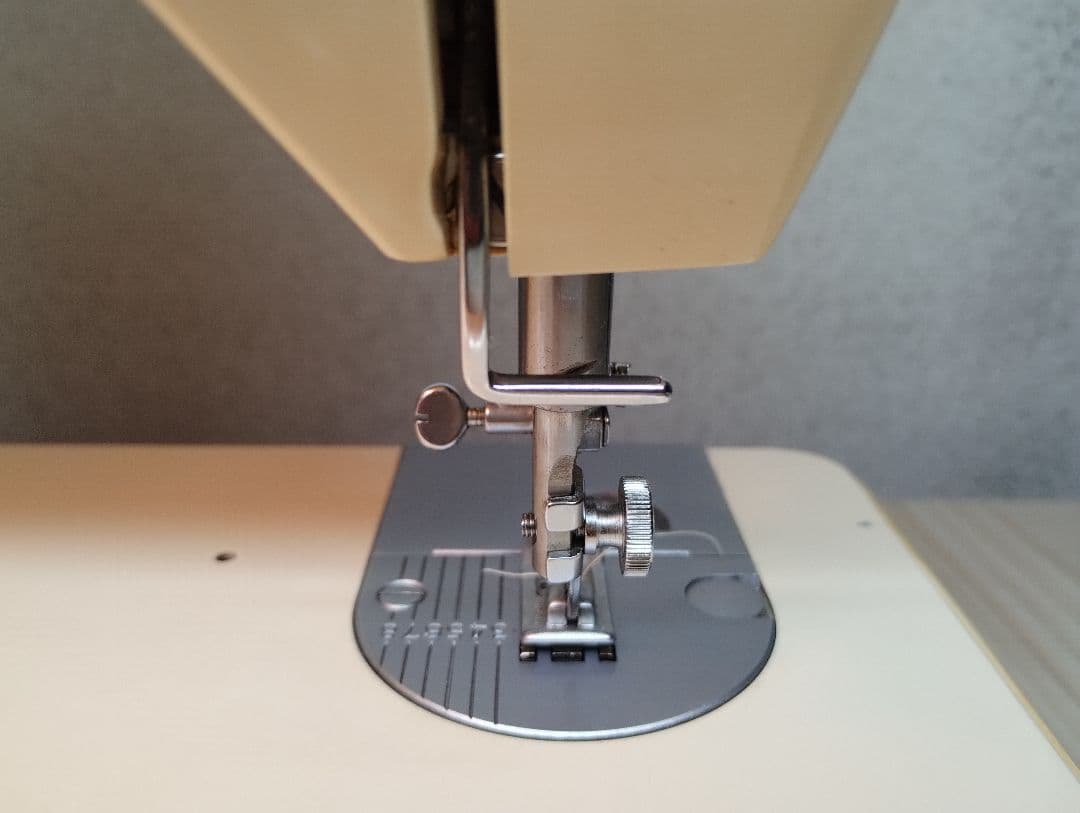 y シンガー SEWING MACINE monami 384型【動作確認済】