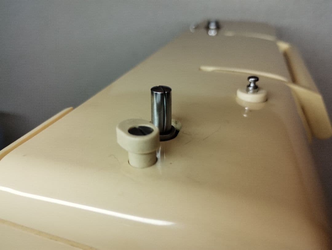 y シンガー SEWING MACINE monami 384型【動作確認済】