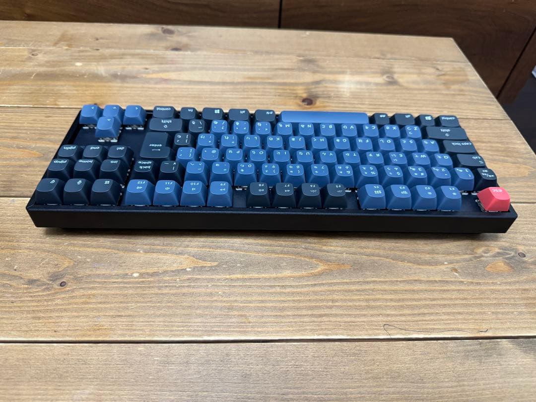 美品☆ Keychron K8 Pro 日本語配列 RGB 赤軸　win/mac