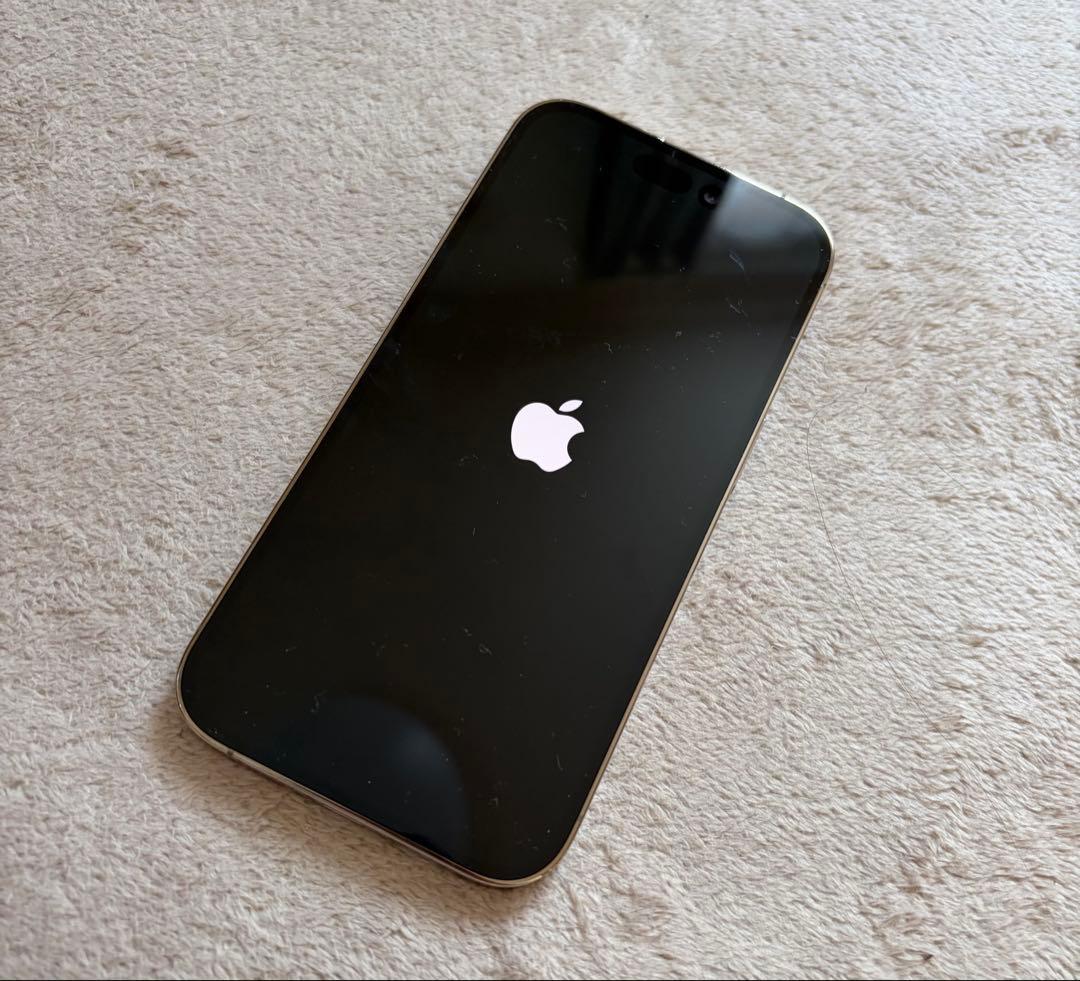 あゆみ 美品✨ iPhone14pro