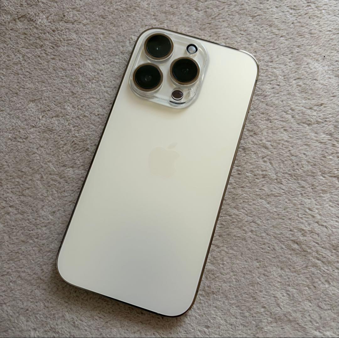 あゆみ 美品✨ iPhone14pro