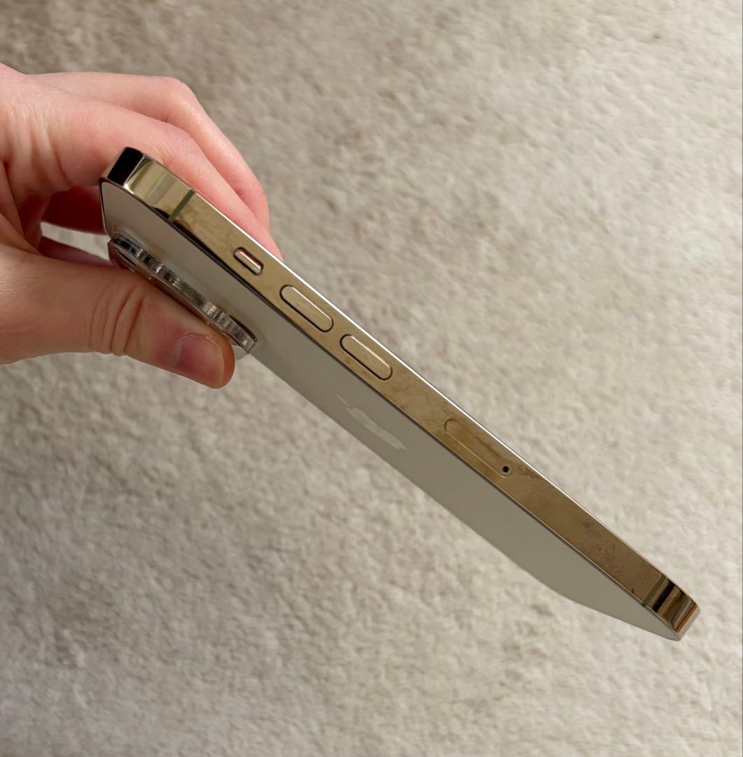 あゆみ 美品✨ iPhone14pro