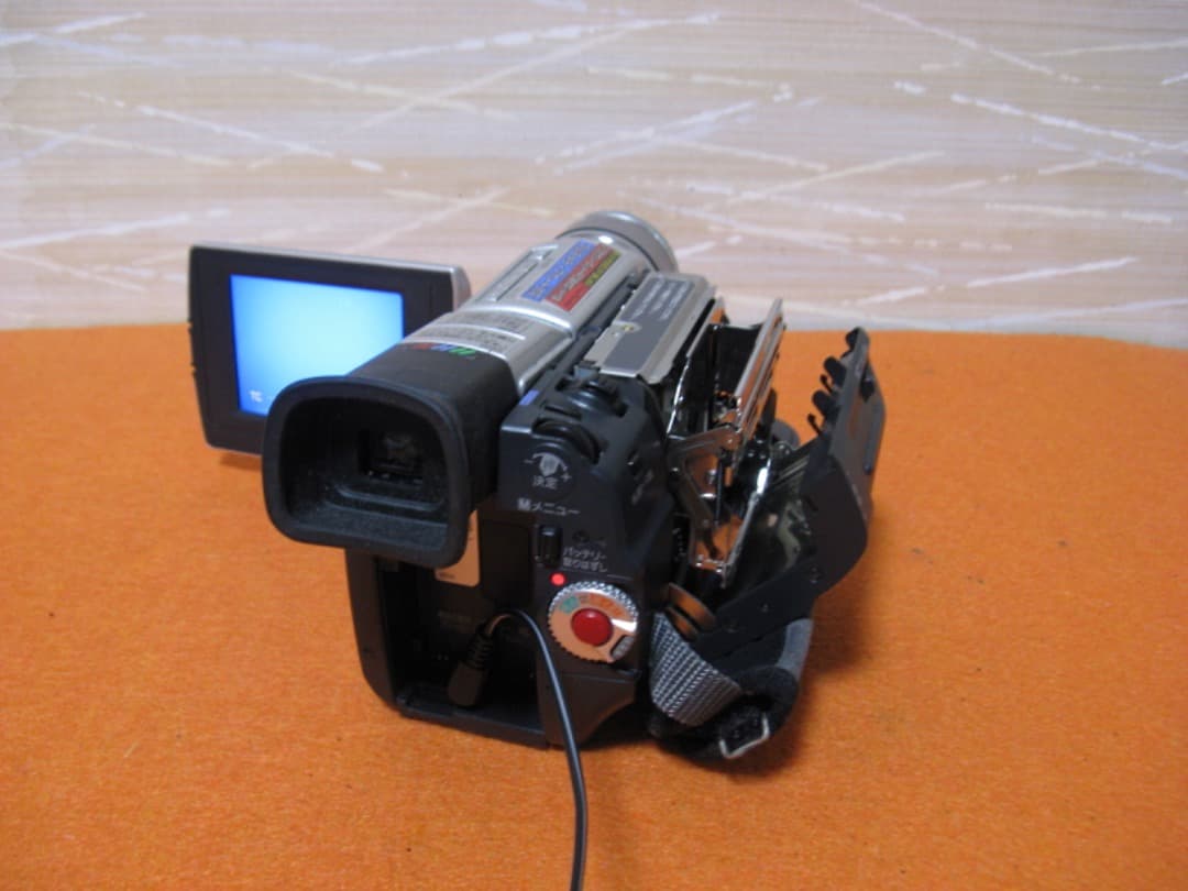 動作OK❗️☆VictorのMiniDV/デジタルビデオカメラ・GR-DVA11