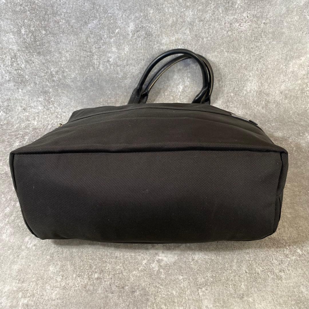 TUMI コンパニオン トートバッグ A4 リミテッド　エディション　限定　黒
