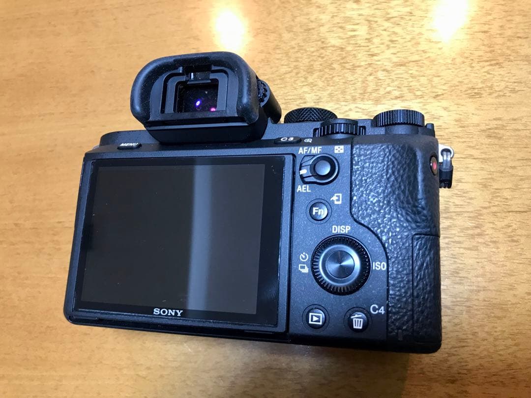 SONY α7 II ミラーレス一眼カメラ標準レンズキット、PDストラップ付き