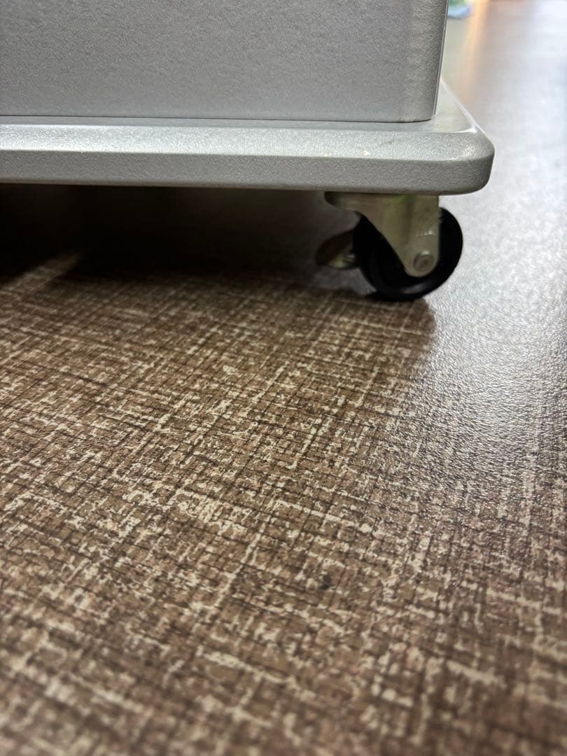 eteのロボット型木製収納　ROBIT