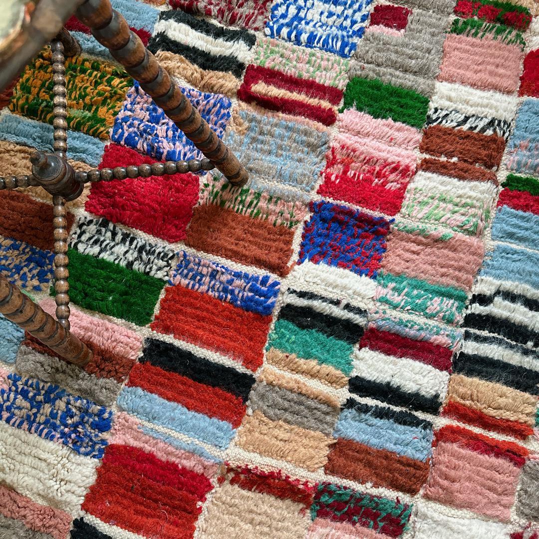 モロッコ製ラグ147 レア マルチカラー レッド ミント ブルー グリーン