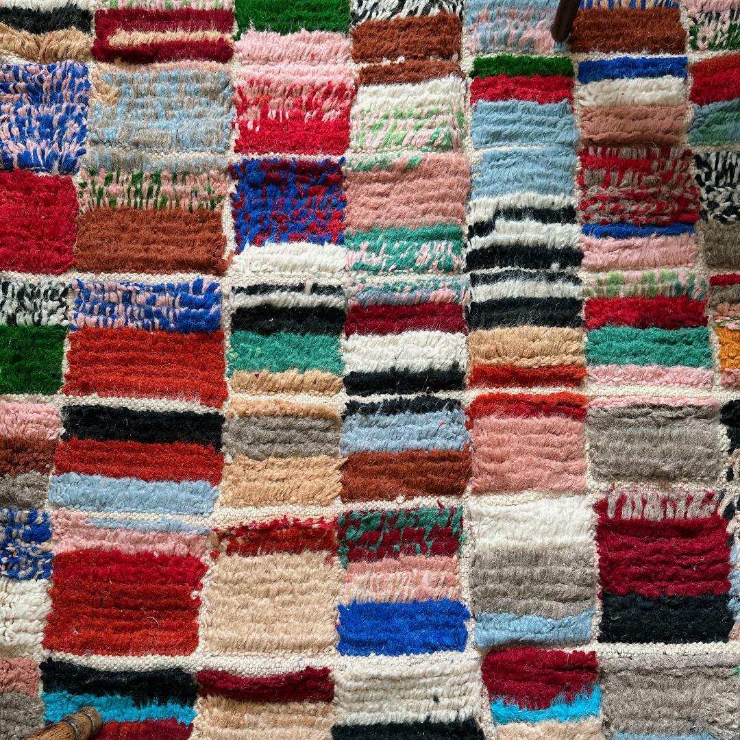 モロッコ製ラグ147 レア マルチカラー レッド ミント ブルー グリーン