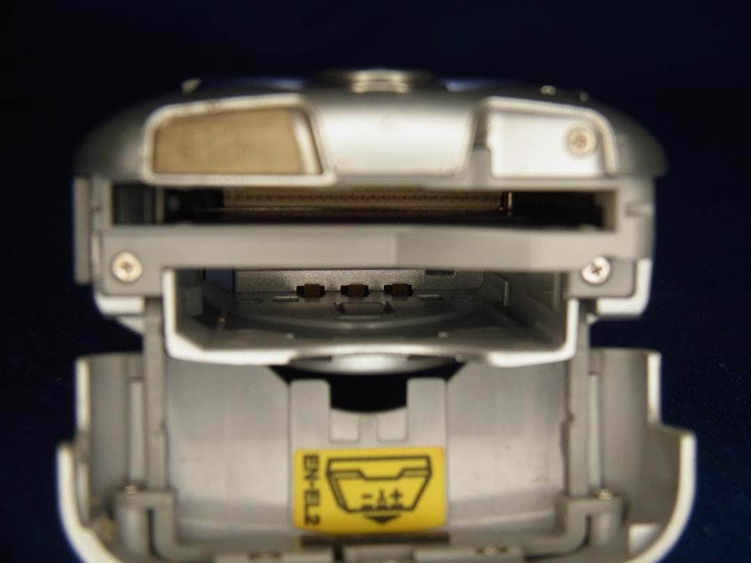 #3431 COOLPIX SQ & 2500 Nikon スイバル機 2台