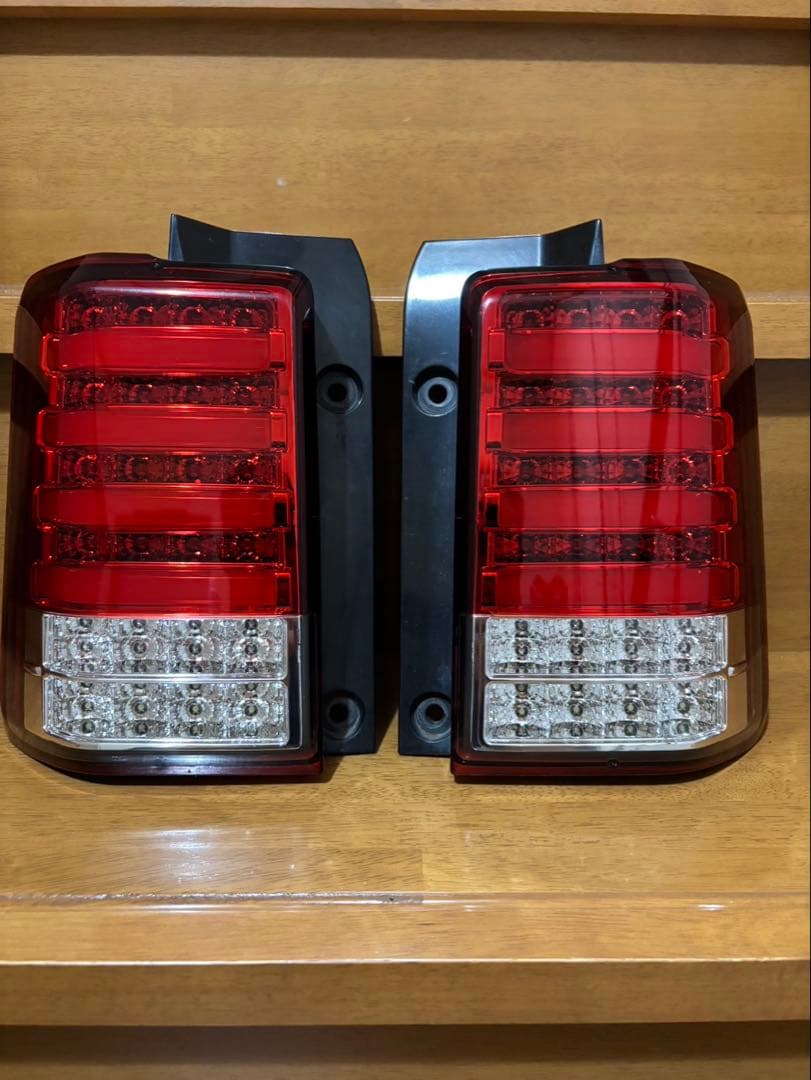 ☆ ムーヴコンテ L575S L585S LEDテールランプ ☆