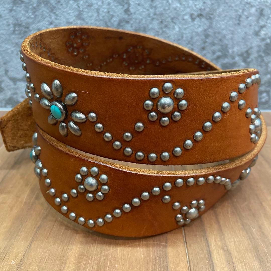 HTC フラワーターコイズ シルバースタッズ ブラウン レザー 34inch