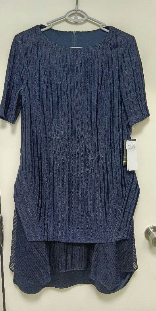 タグ付き新品　Leilian レリアン レイヤード風膝丈ワンピース　ネイビー11