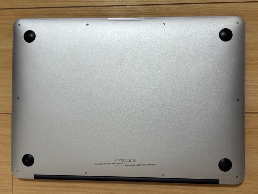 Apple MacBook Air ［MD761J/A］ Mid 2013モデル