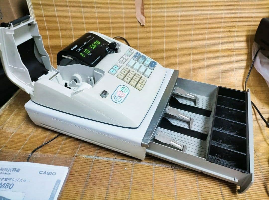 カシオレジスター　TE-M80　中古品　人気機種感熱紙　送料無料　801000