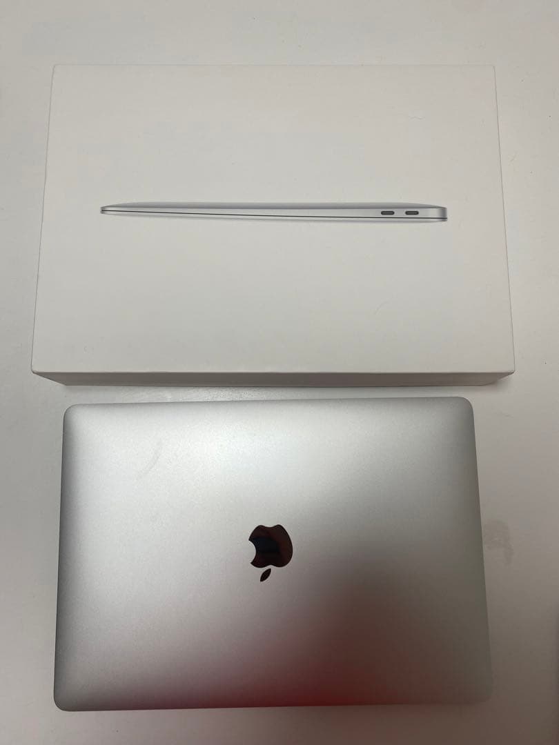 APPLE MacBook Air 2019年モデル 13インチ