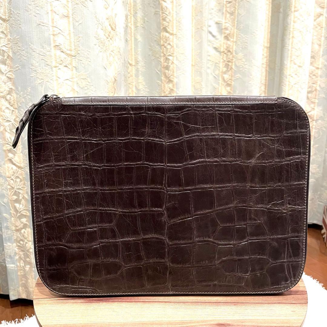 ✨希少✨新品✨SICONS シコンズ タブレットケース クロコ型押し カーキ色