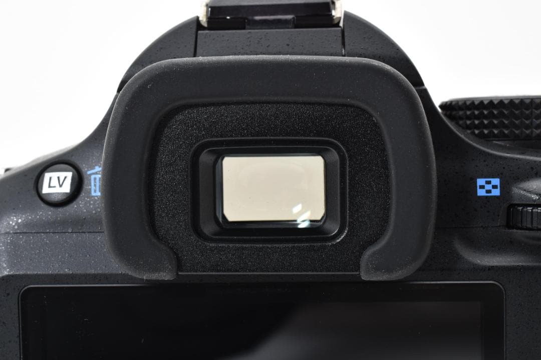 ほぼ新品・極少ショット数789回 ペンタックス PENTAX K-50 ボディ