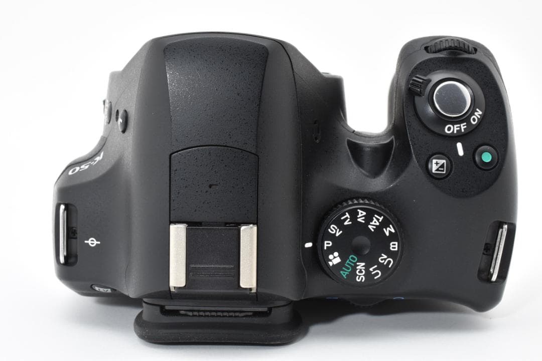 ほぼ新品・極少ショット数789回 ペンタックス PENTAX K-50 ボディ