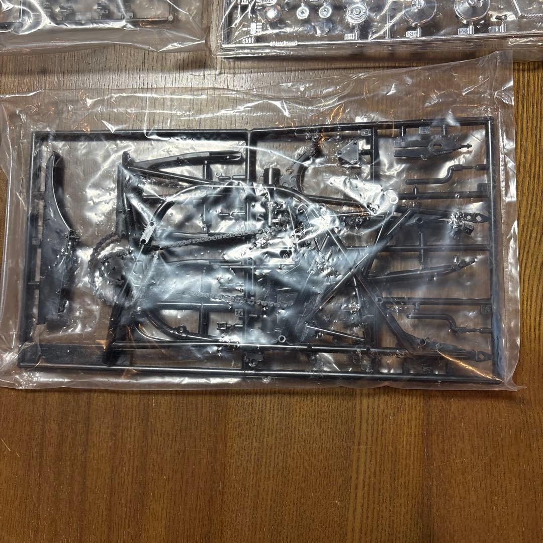 タミヤ　オートバイ　プラモデル　1/6スケール　ホンダ　CB750 FOUR