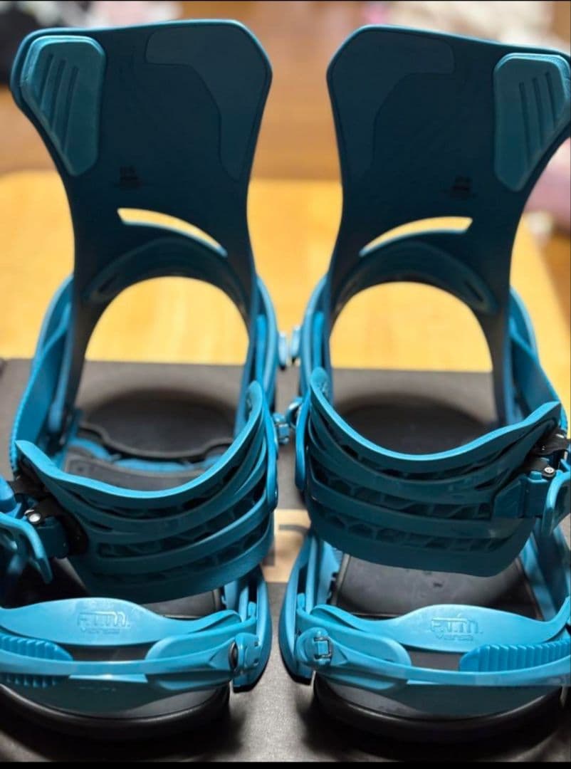 2324　FLUX DS 　Mサイズ　使用半日ほど　フラックス　バインディング