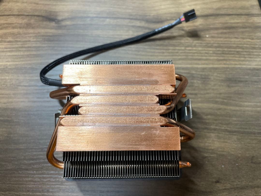 AMD Ryzen 7 3700X CPU + クーラー