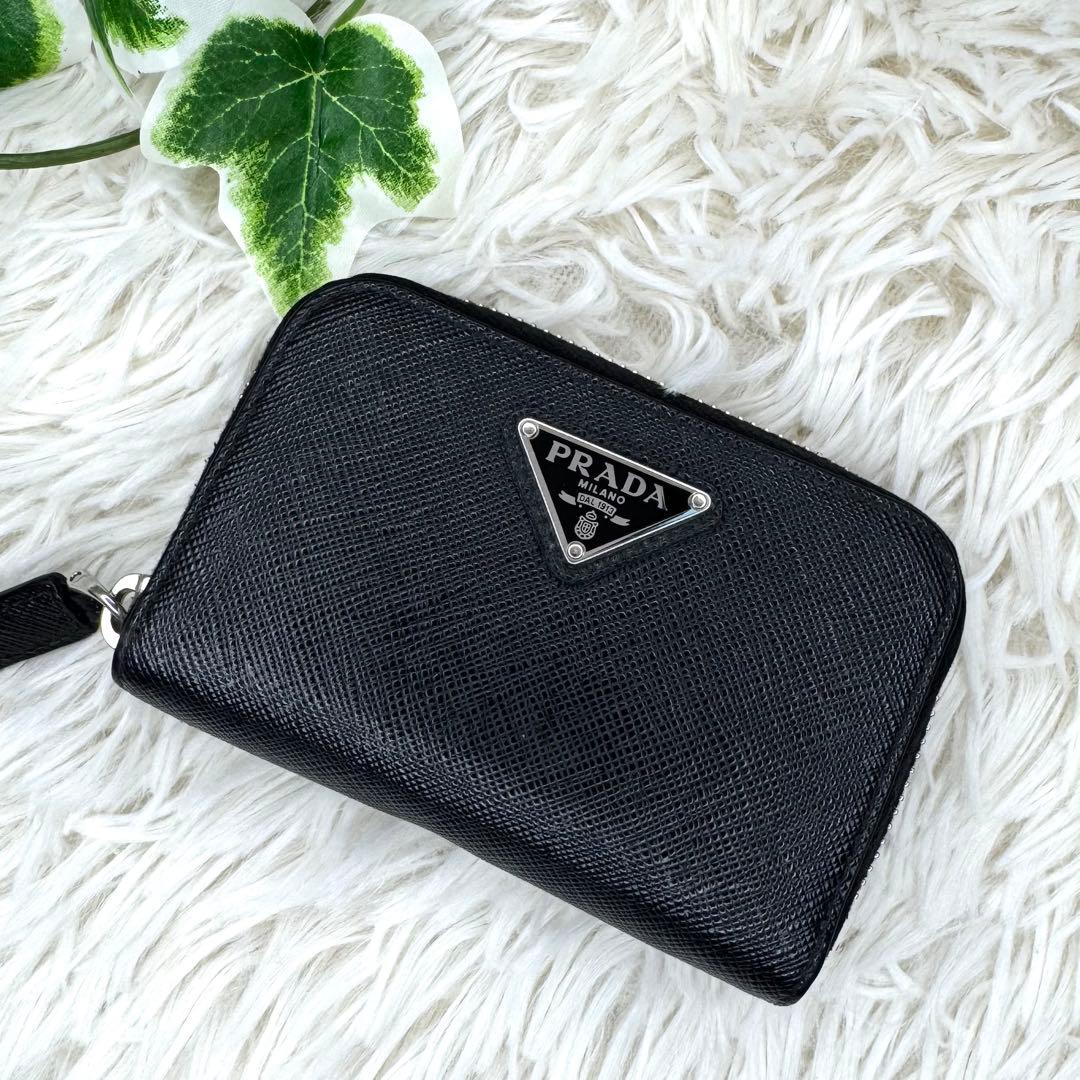 美品 現行 PRADA サフィアーノトライアングル ケースRFID搭載