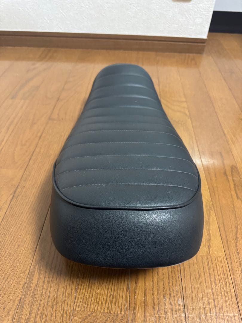 エイプ50（キャブ）タックロール　シート