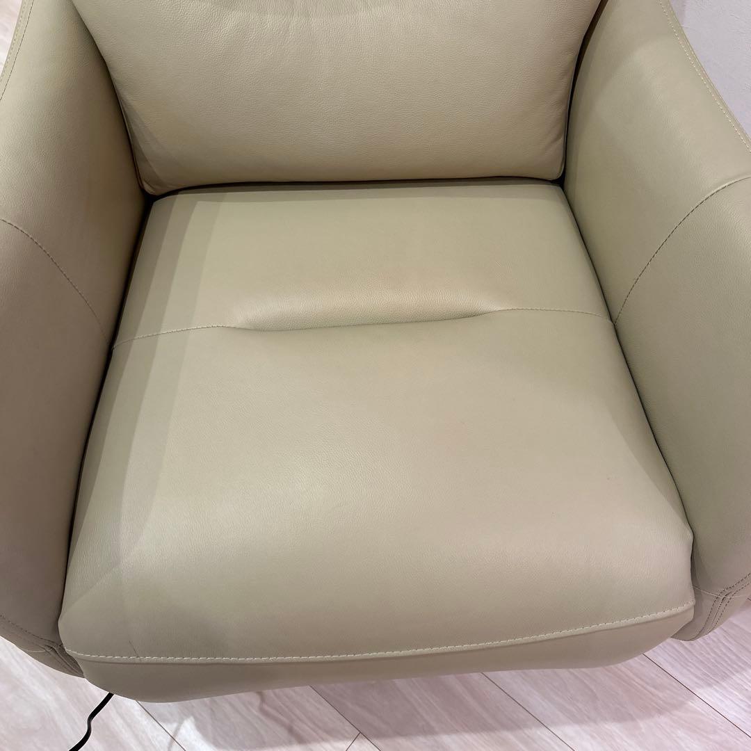 ニトリリクライニングソファ1人LE01