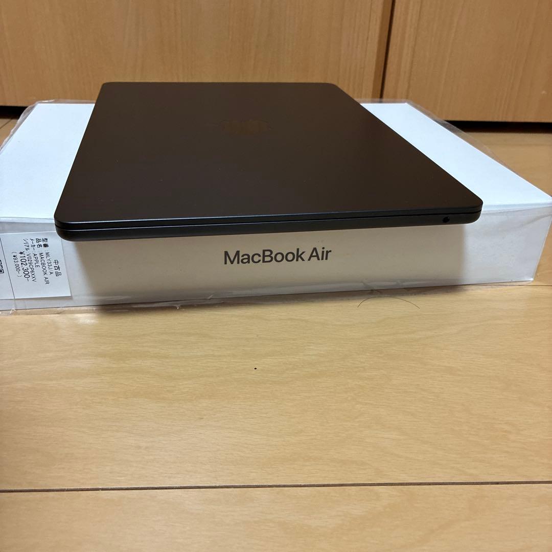 s*w様 MacBook Air 2022 M2 8GB/256GB/超美品