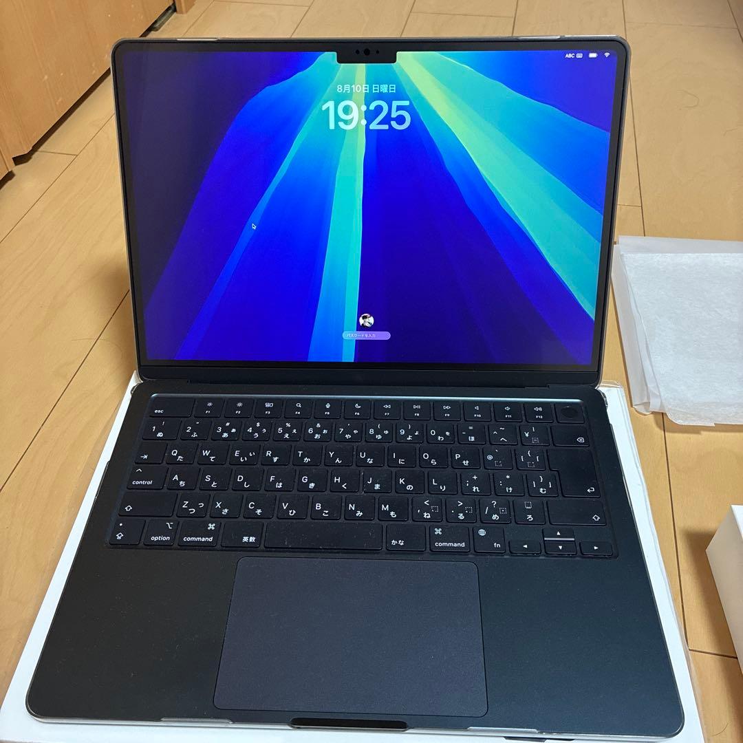 s*w様 MacBook Air 2022 M2 8GB/256GB/超美品