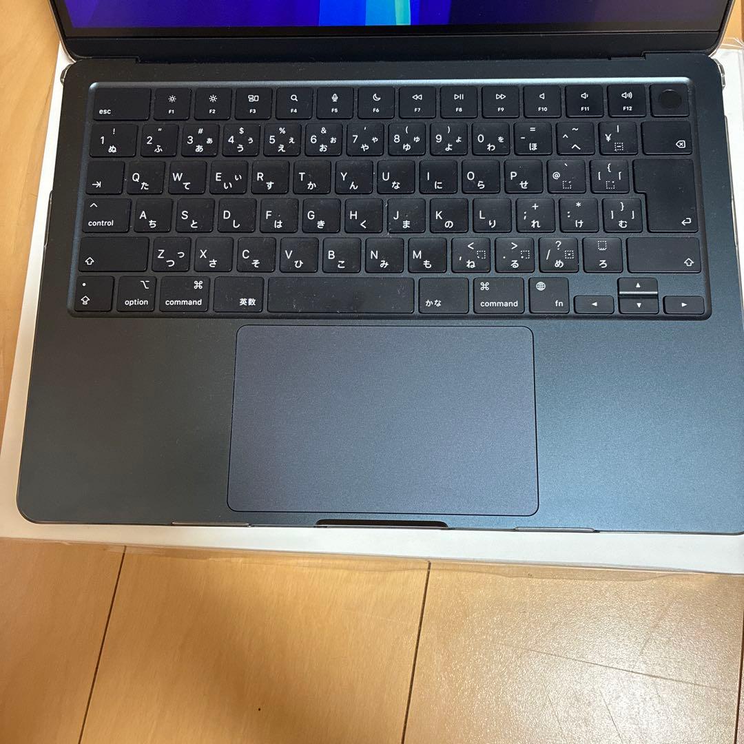 s*w様 MacBook Air 2022 M2 8GB/256GB/超美品