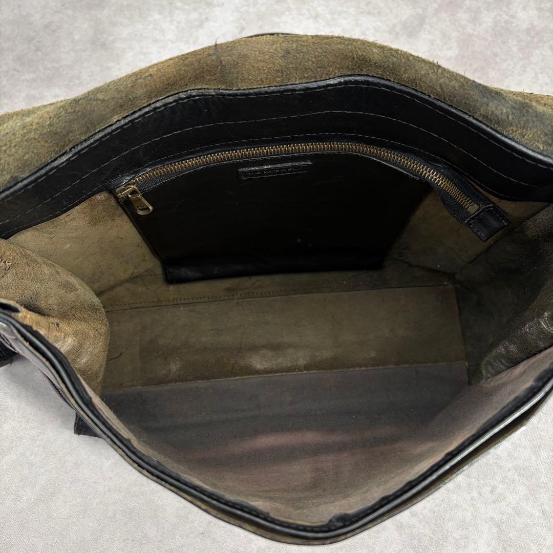 ジョンヴァルヴェイトス ショルダーバッグ メッセンジャー レザー ブラック